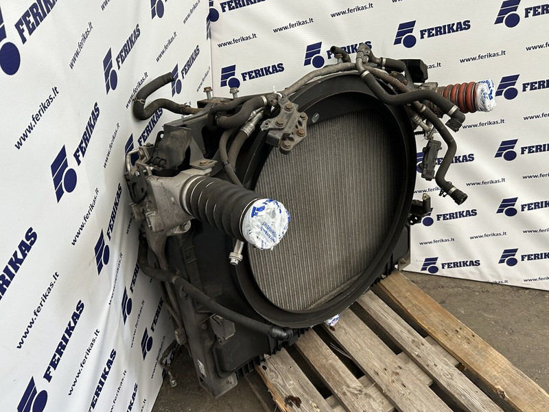 Mercedes-Benz radiators set - Radiaator - Veoauto: pilt 5 Mercedes-Benz radiators set - Radiaator - Veoauto: pilt 5