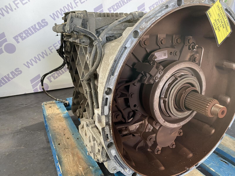 Renault T AT2412E gearbox with retarder - Käigukast - Veoauto: pilt 4 Renault T AT2412E gearbox with retarder - Käigukast - Veoauto: pilt 4