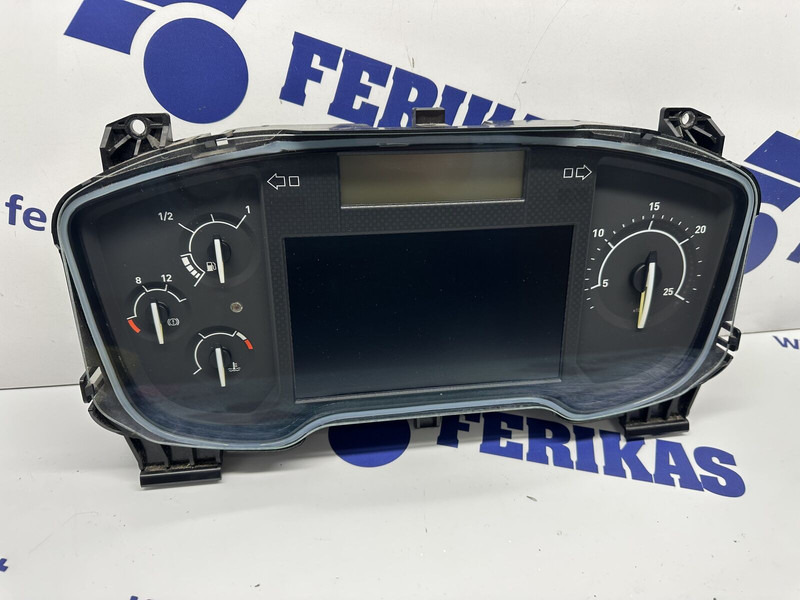 Renault T instrument cluster - Armatuurlaud - Veoauto: pilt 1 Renault T instrument cluster - Armatuurlaud - Veoauto: pilt 1