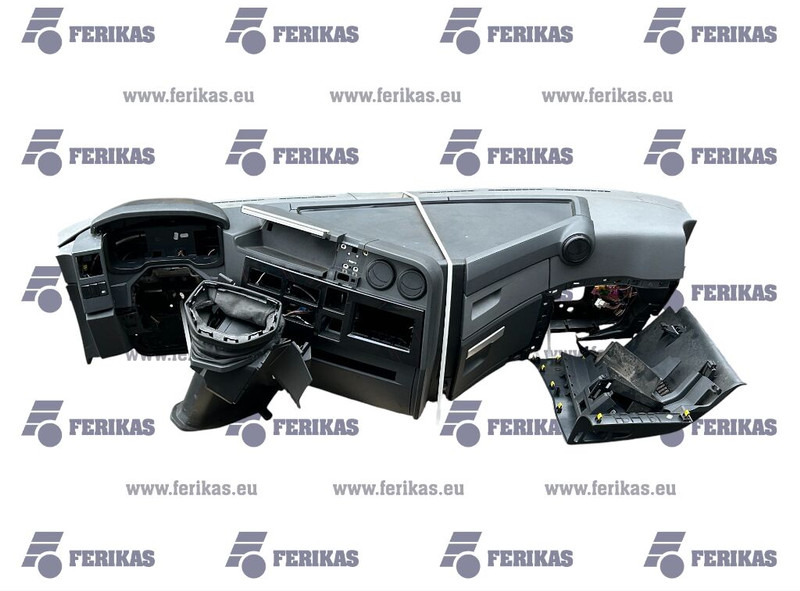 Renault complete dashboard - Kaitseraud - Veoauto: pilt 1 Renault complete dashboard - Kaitseraud - Veoauto: pilt 1