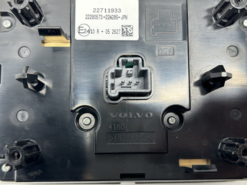 Volvo A/C control panel - Armatuurlaud - Veoauto: pilt 3 Volvo A/C control panel - Armatuurlaud - Veoauto: pilt 3