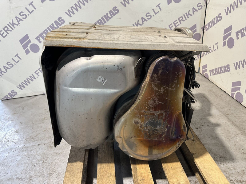 Volvo selective catalyst reduction silencer, SCR - Katalüüsmuundur - Veoauto: pilt 2 Volvo selective catalyst reduction silencer, SCR - Katalüüsmuundur - Veoauto: pilt 2