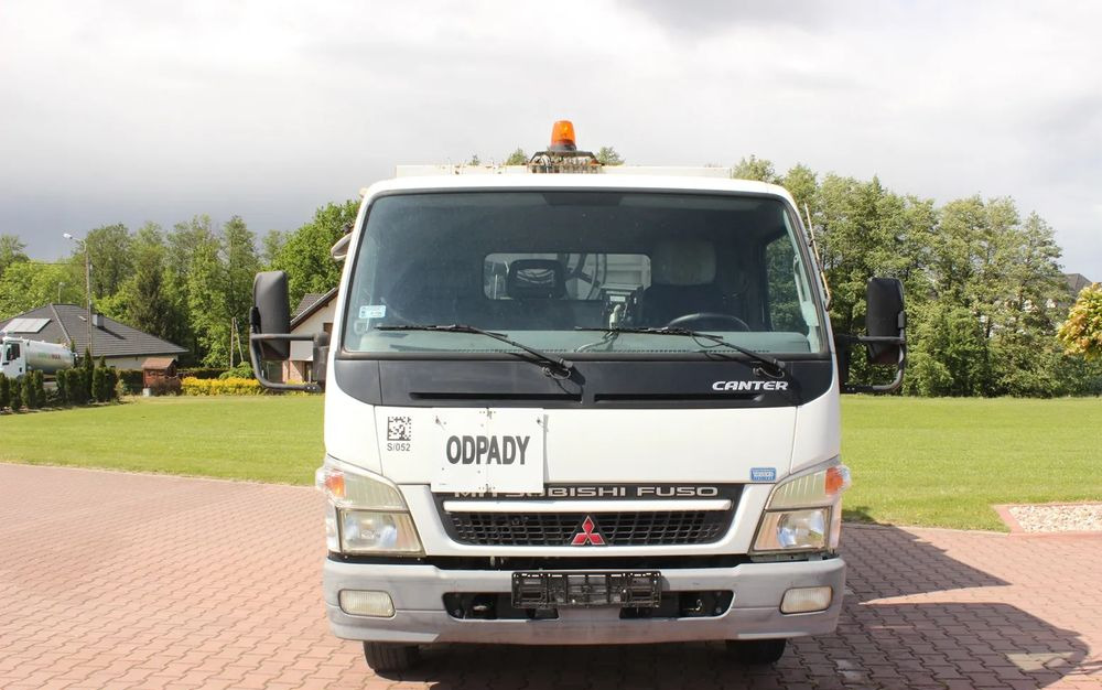 Mitsubishi CANTER 7C15 - Prügiauto: pilt 4 Mitsubishi CANTER 7C15 - Prügiauto: pilt 4
