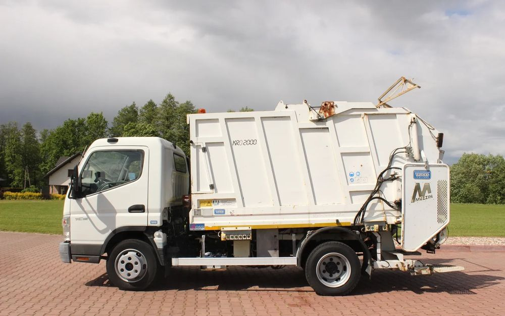 Mitsubishi CANTER 7C15 - Prügiauto: pilt 3 Mitsubishi CANTER 7C15 - Prügiauto: pilt 3