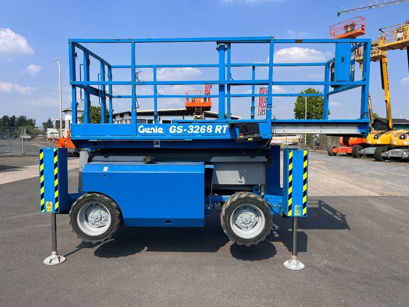 Genie GS3268 RT diesel 4x4 12m (1480) liising Genie GS3268 RT diesel 4x4 12m (1480): pilt 12 Genie GS3268 RT diesel 4x4 12m (1480) liising Genie GS3268 RT diesel 4x4 12m (1480): pilt 12