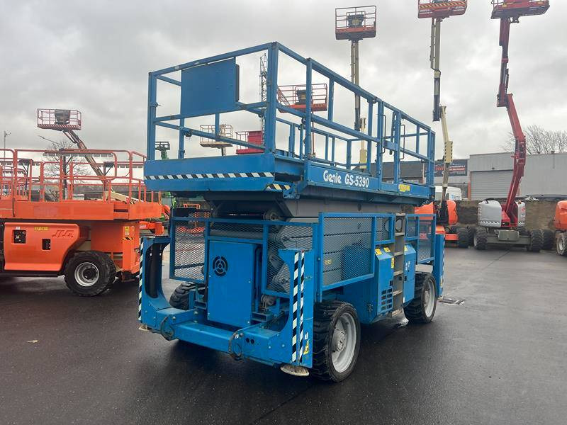 Genie GS5390 RT diesel 4x4 18m (1711) - Käärlift: pilt 3 Genie GS5390 RT diesel 4x4 18m (1711) - Käärlift: pilt 3