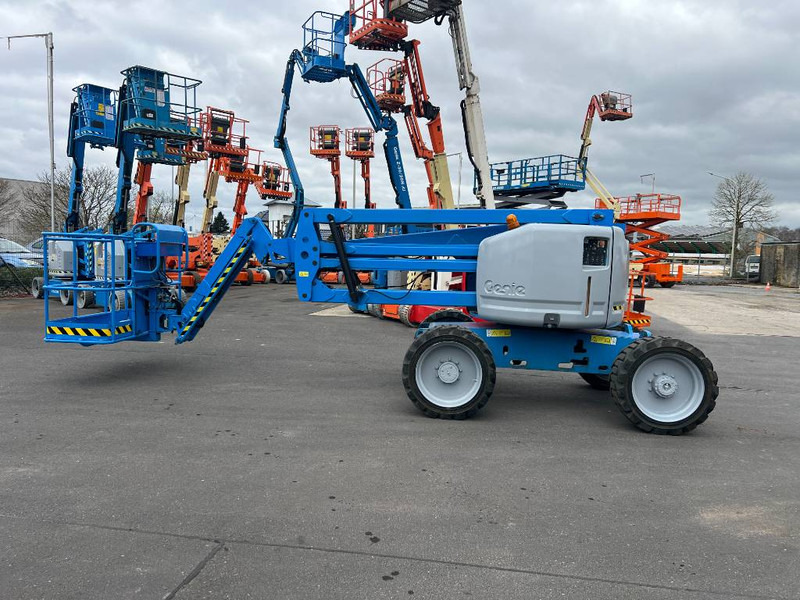 Genie Z45/25 JRT 4x4 diesel 16m (1601) - Liigendpoom: pilt 2 Genie Z45/25 JRT 4x4 diesel 16m (1601) - Liigendpoom: pilt 2