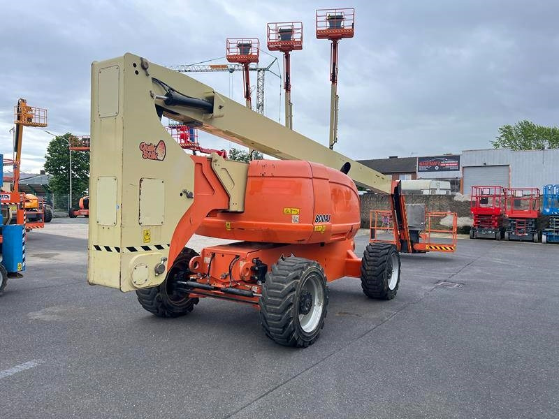 JLG 800AJ diesel 4x4 26m (1787) - Liigendpoom: pilt 3 JLG 800AJ diesel 4x4 26m (1787) - Liigendpoom: pilt 3