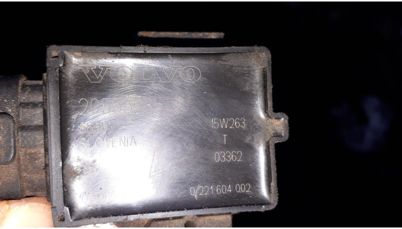 Bosch колпак свечи 15W263 катушка зажигания 08T199 - Mootor ja varuosad: pilt 4 Bosch колпак свечи 15W263 катушка зажигания 08T199 - Mootor ja varuosad: pilt 4
