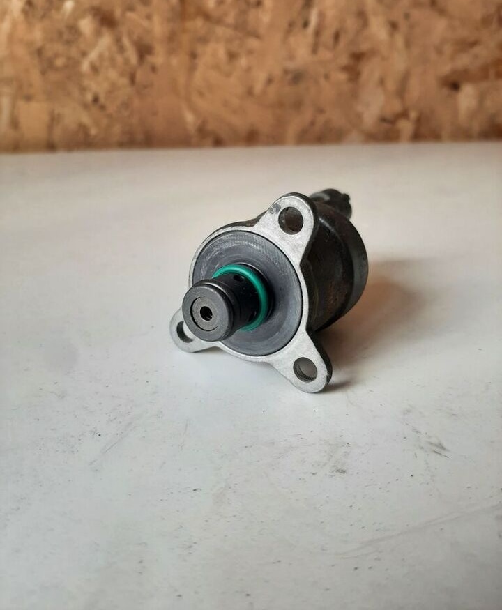 Klapan davleniya toplivnoy sistemy Bosch 4992596 Bosch - Kütusesüsteem - Buss: pilt 3 Klapan davleniya toplivnoy sistemy Bosch 4992596 Bosch - Kütusesüsteem - Buss: pilt 3