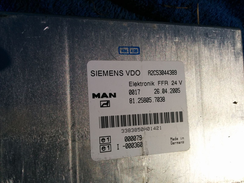 MAN VDO A2C53044389 . 81.25805.7038 .412.413.1.2. - Mootori juhtimisseade: pilt 1 MAN VDO A2C53044389 . 81.25805.7038 .412.413.1.2. - Mootori juhtimisseade: pilt 1
