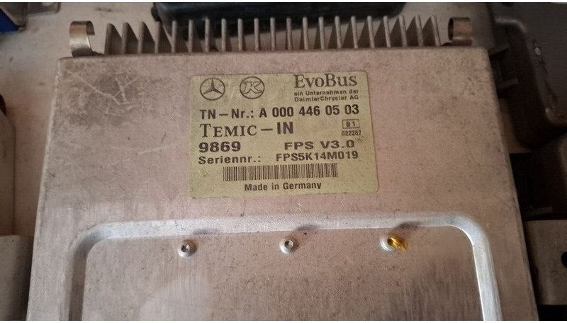 Mercedes-Benz - Mootori juhtimisseade: pilt 3 Mercedes-Benz - Mootori juhtimisseade: pilt 3