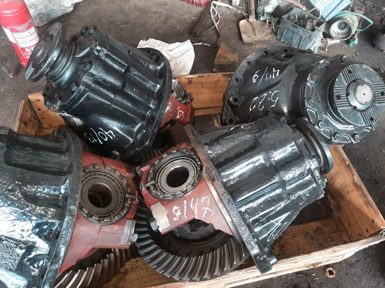 Mercedes-Benz HY-135003. S91\PP. R9S-3.91 . P -1379/ 1346 \3.31 DAF MAN -281 Setra DAF - Diferentsiaalvarustus - Buss: pilt 1 Mercedes-Benz HY-135003. S91\PP. R9S-3.91 . P -1379/ 1346 \3.31 DAF MAN -281 Setra DAF - Diferentsiaalvarustus - Buss: pilt 1