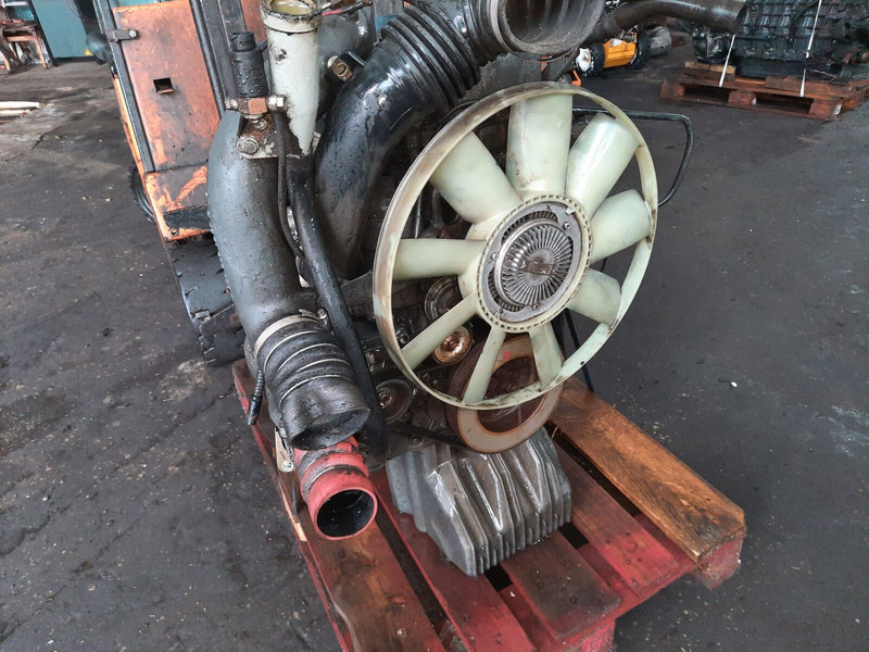 Mercedes-Benz OM 904 LA - Mootor: pilt 3 Mercedes-Benz OM 904 LA - Mootor: pilt 3