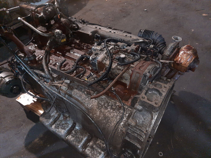 Mercedes-Benz OM447 - Mootor: pilt 2 Mercedes-Benz OM447 - Mootor: pilt 2