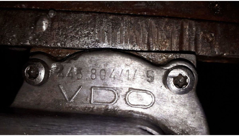 Mercedes-Benz потенциометр 445.805.2\2 . 4.4.\511.5.10. 5020. 5.9/ 5.18/3 . 44 - Mootori juhtimisseade: pilt 2 Mercedes-Benz потенциометр 445.805.2\2 . 4.4.\511.5.10. 5020. 5.9/ 5.18/3 . 44 - Mootori juhtimisseade: pilt 2