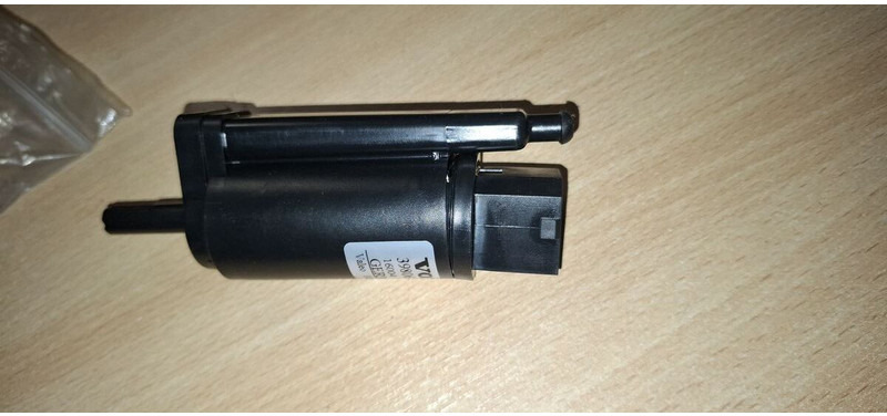 Hella 8TW 004 764-041 - Varuosa: pilt 3 Hella 8TW 004 764-041 - Varuosa: pilt 3