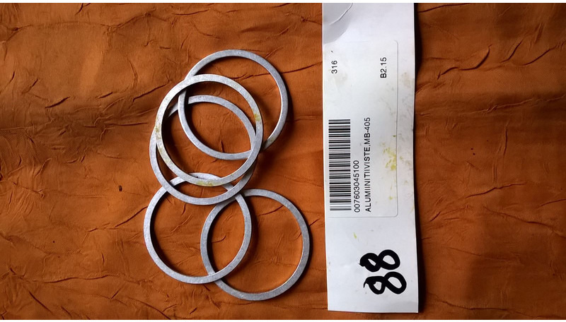 Mercedes-Benz O405 - Varuosa: pilt 4 Mercedes-Benz O405 - Varuosa: pilt 4