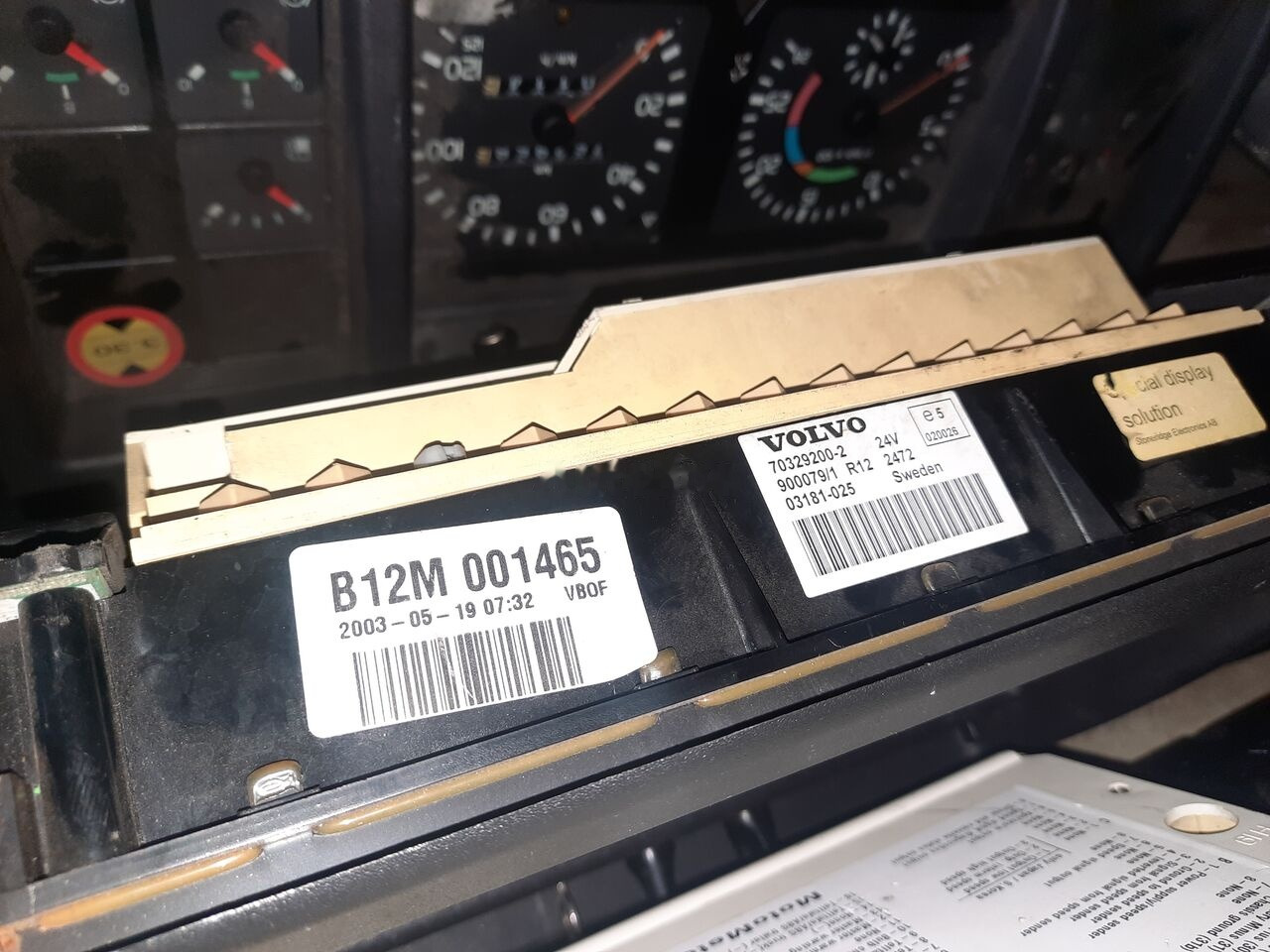 Volvo 70361832-1 . 70361831. 70329201-2 .22205475-P03. 70392912-P01/ Volvo B7 . B9. B12 . FH. Scania - Armatuurlaud - Buss: pilt 4 Volvo 70361832-1 . 70361831. 70329201-2 .22205475-P03. 70392912-P01/ Volvo B7 . B9. B12 . FH. Scania - Armatuurlaud - Buss: pilt 4