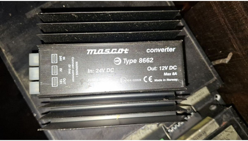 Volvo Blaupunkt BPA49 - Mootori juhtimisseade: pilt 5 Volvo Blaupunkt BPA49 - Mootori juhtimisseade: pilt 5