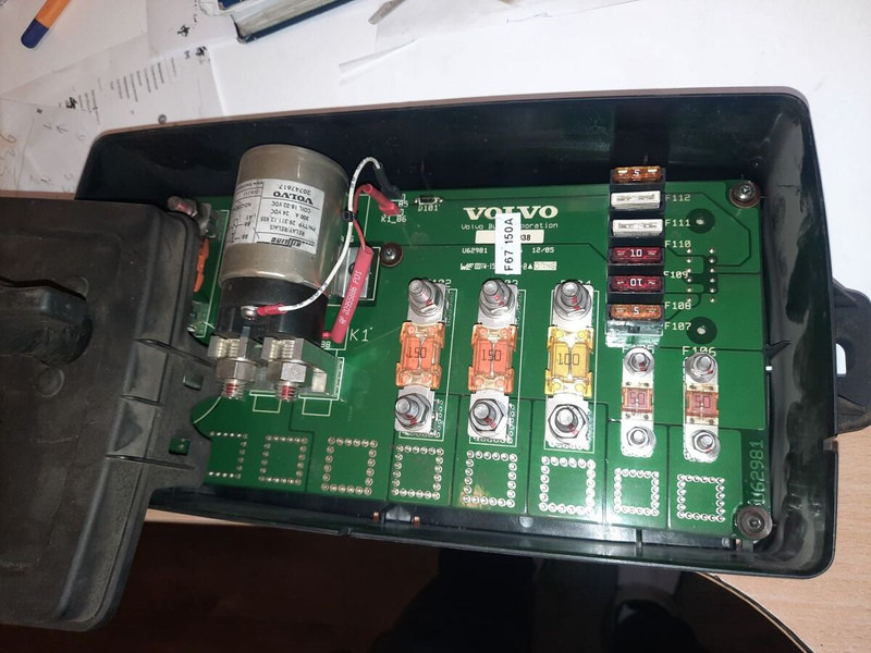 Volvo - Elektrisüsteem: pilt 1 Volvo - Elektrisüsteem: pilt 1