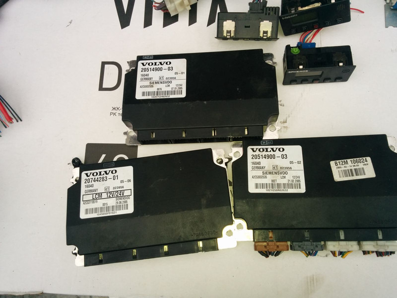 Volvo Siemts VDO 20514900-03 20569213-P03. 20744283-01. 20865208-02. - Mootori juhtimisseade: pilt 2 Volvo Siemts VDO 20514900-03 20569213-P03. 20744283-01. 20865208-02. - Mootori juhtimisseade: pilt 2