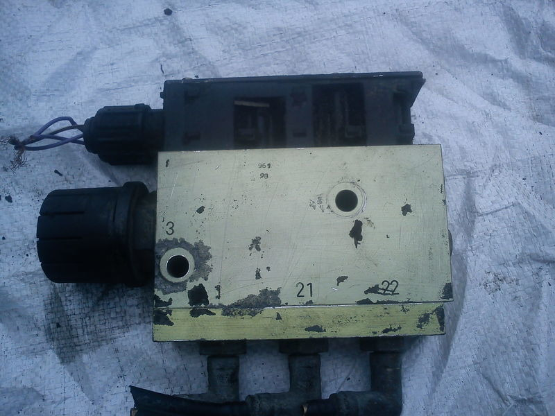 Volvo Уронем пола 0501100014. 28. 29. 35. 40. - Mootori juhtimisseade: pilt 2 Volvo Уронем пола 0501100014. 28. 29. 35. 40. - Mootori juhtimisseade: pilt 2