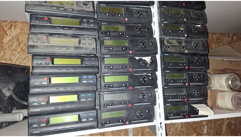 Volvo Video system x-dmr 8 R8 Compact RJ45 - Elektrisüsteem: pilt 1 Volvo Video system x-dmr 8 R8 Compact RJ45 - Elektrisüsteem: pilt 1