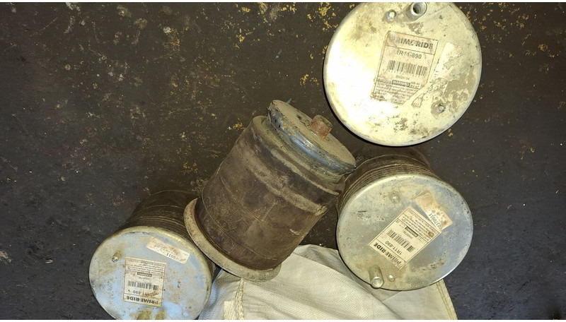 Volvo пневморессора . втулка стабилизатора - Õhkvedrustus: pilt 1 Volvo пневморессора . втулка стабилизатора - Õhkvedrustus: pilt 1