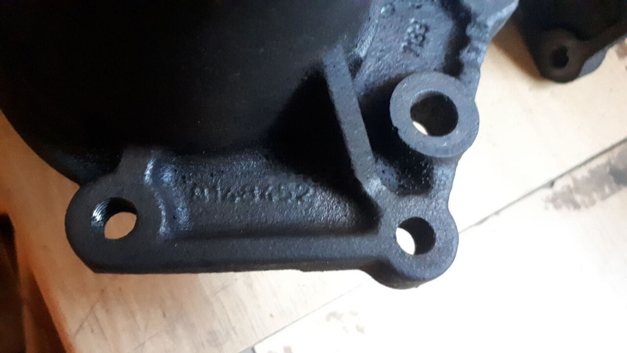 Volvo privoda shkivov remney i toplivnogo nasosa 8148452 Volvo - Väntvõll - Veoauto: pilt 1 Volvo privoda shkivov remney i toplivnogo nasosa 8148452 Volvo - Väntvõll - Veoauto: pilt 1