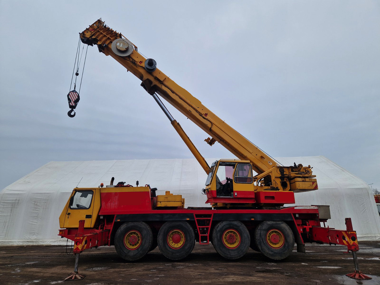 GROVE GMK4075 - Maastikukraana: pilt 1 GROVE GMK4075 - Maastikukraana: pilt 1