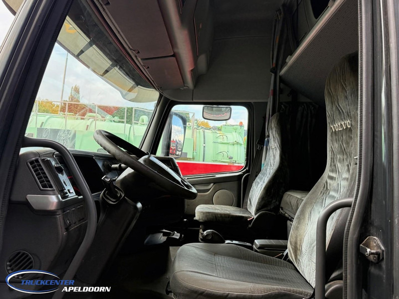 Volvo FH 12 - 460 Globetrotter XL, 770000 km! - Sadulveok: pilt 5 Volvo FH 12 - 460 Globetrotter XL, 770000 km! - Sadulveok: pilt 5