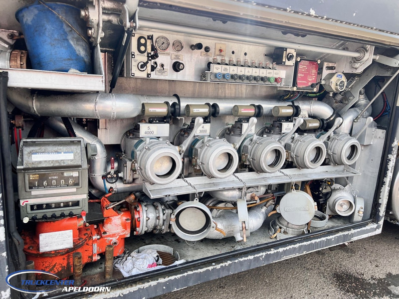 Scania R620 V8 Manuel, Retarder, 19000 liter, 5 Compartments, Pump & Hoses - Tsisternauto: pilt 5 Scania R620 V8 Manuel, Retarder, 19000 liter, 5 Compartments, Pump & Hoses - Tsisternauto: pilt 5