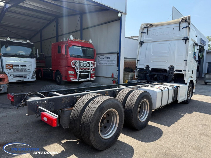 Scania R650 V8 NGS 6x4, Standclima, Retarder, PTO, 9000 Vooras - Kabiinišassiiga veoauto: pilt 2 Scania R650 V8 NGS 6x4, Standclima, Retarder, PTO, 9000 Vooras - Kabiinišassiiga veoauto: pilt 2