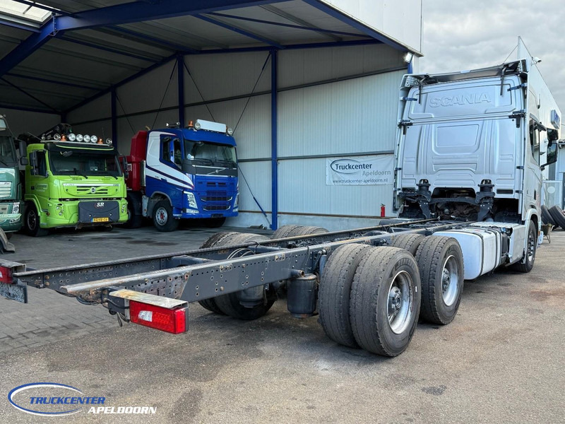 Scania R730 XT NGS V8 6x4 Naafreductie, Retarder, PTO - Kabiinišassiiga veoauto: pilt 2 Scania R730 XT NGS V8 6x4 Naafreductie, Retarder, PTO - Kabiinišassiiga veoauto: pilt 2