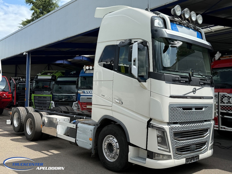 Volvo FH 750 Globetrotter XL, Retarder, 460 WB, Reduction axle, Pto - Kabiinišassiiga veoauto: pilt 1 Volvo FH 750 Globetrotter XL, Retarder, 460 WB, Reduction axle, Pto - Kabiinišassiiga veoauto: pilt 1
