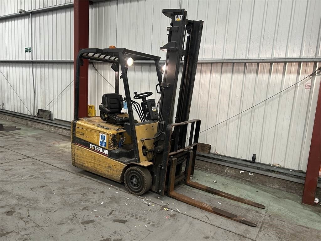 CAT EP16KT - Elektritõstuk: pilt 4 CAT EP16KT - Elektritõstuk: pilt 4