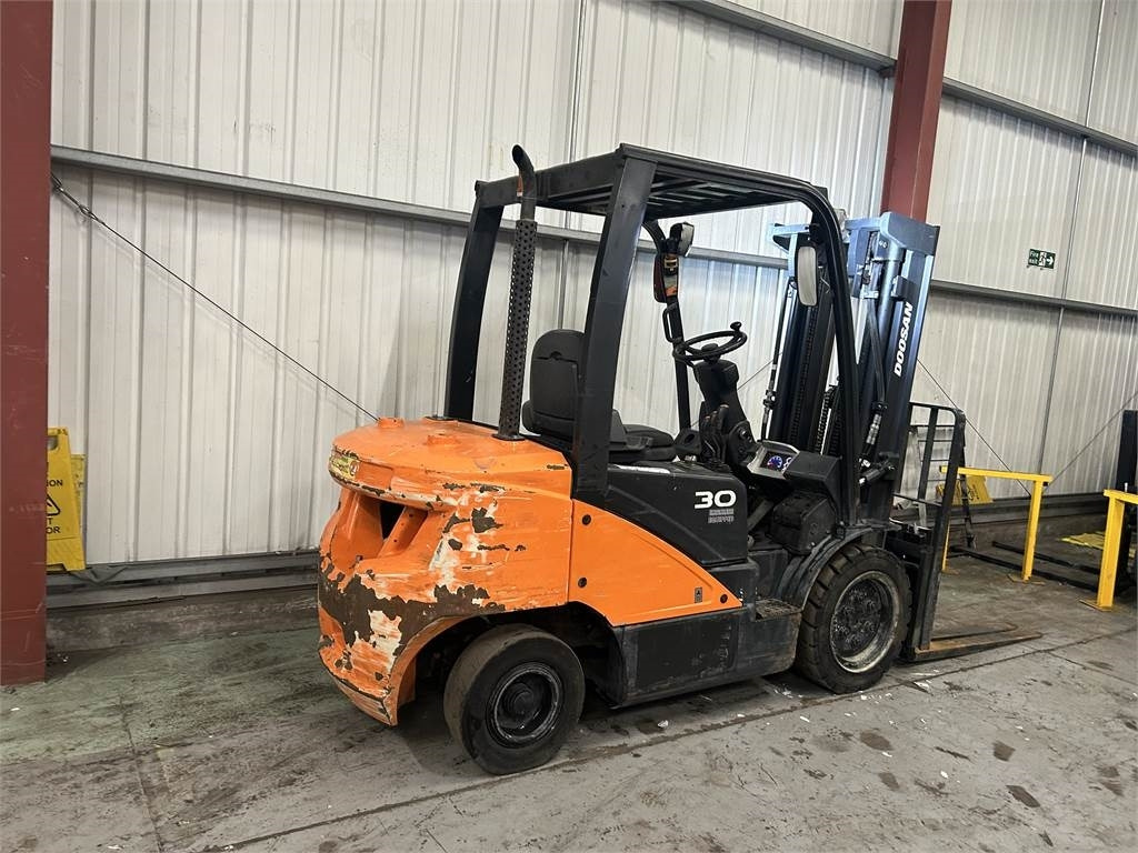 Diiseltõstuk Doosan D30S-5: pilt 6