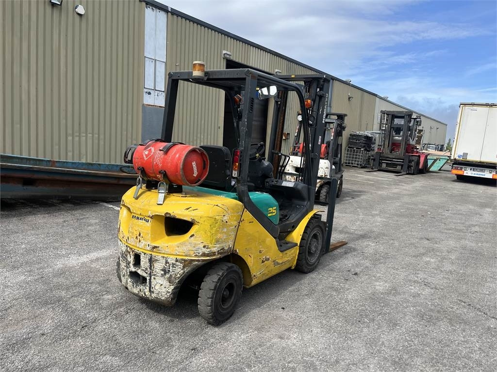 Komatsu FG25HT-16R - Gaasitõstuk: pilt 3 Komatsu FG25HT-16R - Gaasitõstuk: pilt 3
