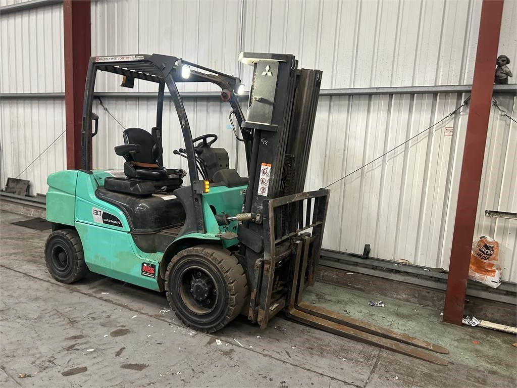 Mitsubishi FD30NT - Diiseltõstuk: pilt 4 Mitsubishi FD30NT - Diiseltõstuk: pilt 4