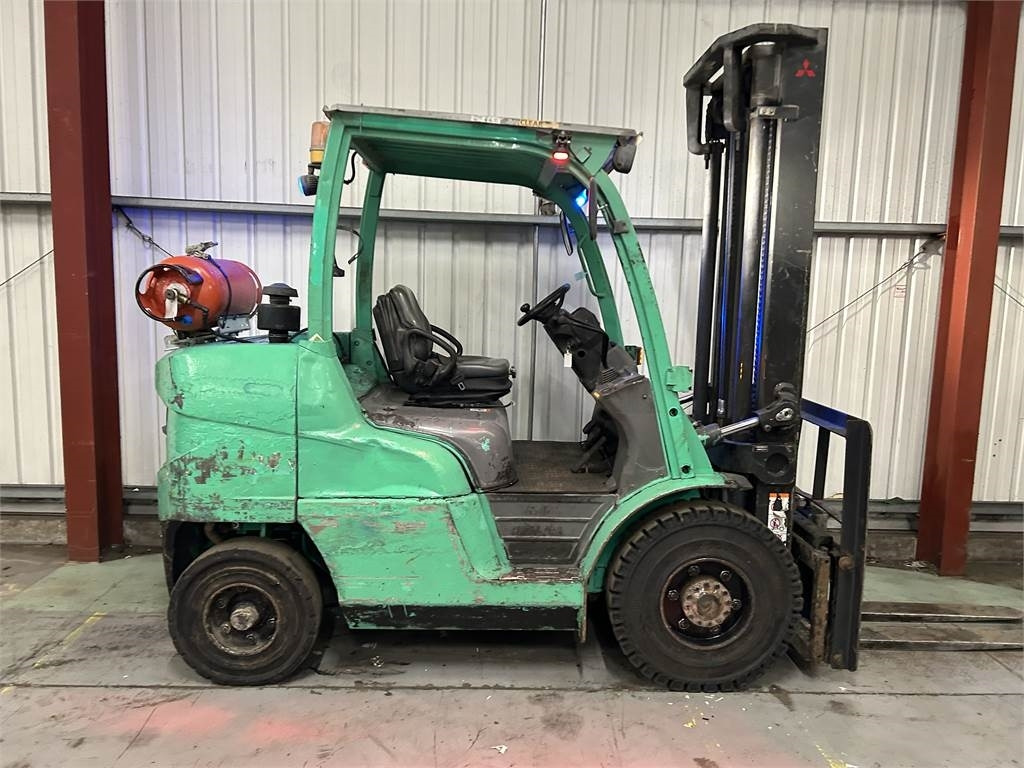 Mitsubishi FG40NT - Gaasitõstuk: pilt 5 Mitsubishi FG40NT - Gaasitõstuk: pilt 5
