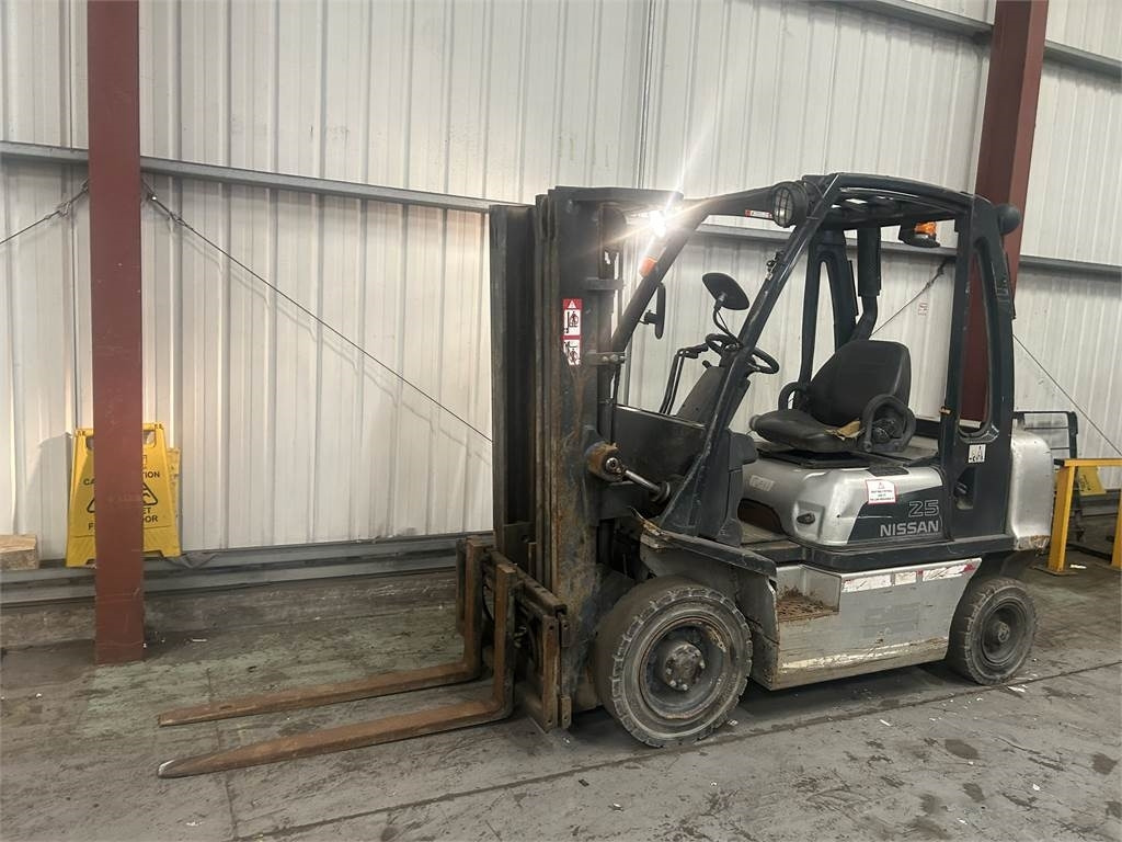 Nissan FD02A25Q - Diiseltõstuk: pilt 2 Nissan FD02A25Q - Diiseltõstuk: pilt 2