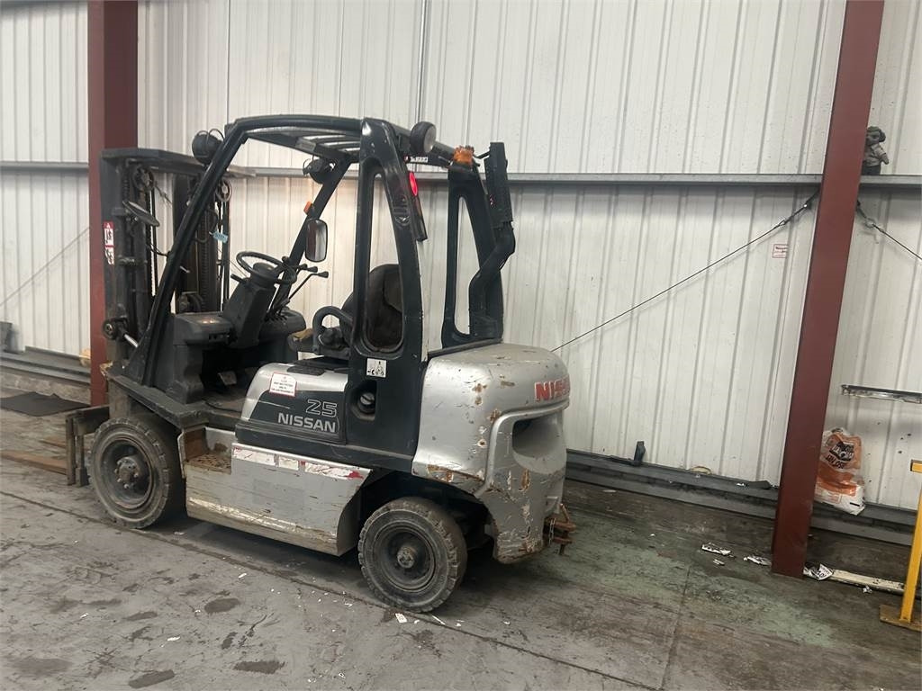 Nissan FD02A25Q - Diiseltõstuk: pilt 3 Nissan FD02A25Q - Diiseltõstuk: pilt 3