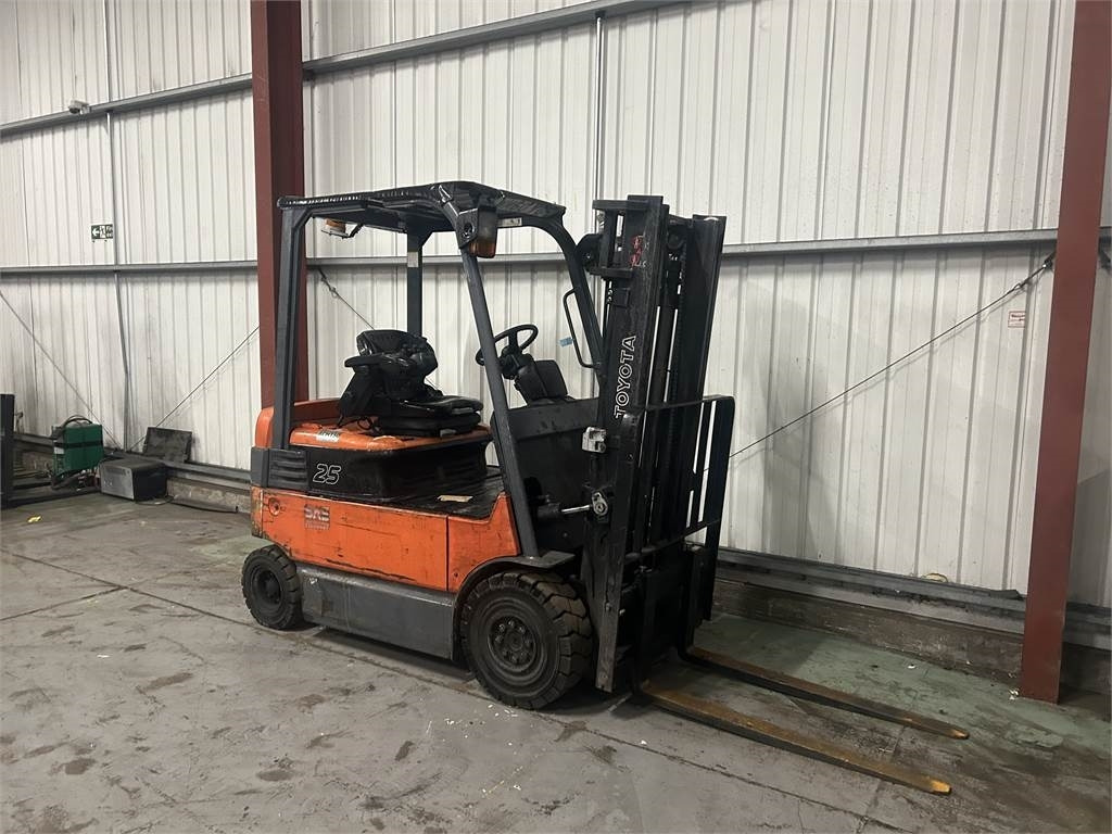Toyota 7FBMF25 - Elektritõstuk: pilt 4 Toyota 7FBMF25 - Elektritõstuk: pilt 4