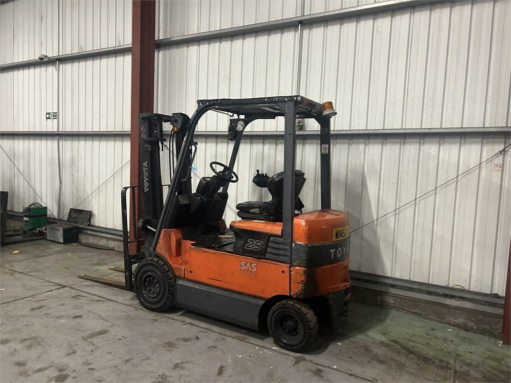 Toyota 7FBMF25 - Elektritõstuk: pilt 3 Toyota 7FBMF25 - Elektritõstuk: pilt 3