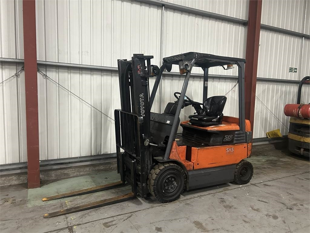 Toyota 7FBMF25 - Elektritõstuk: pilt 2 Toyota 7FBMF25 - Elektritõstuk: pilt 2