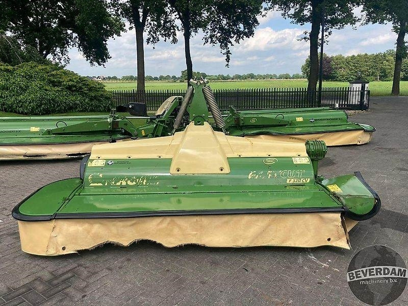 Krone Easy Cut B 1000 CV - EC F 320 CV - Niiduk: pilt 2 Krone Easy Cut B 1000 CV - EC F 320 CV - Niiduk: pilt 2