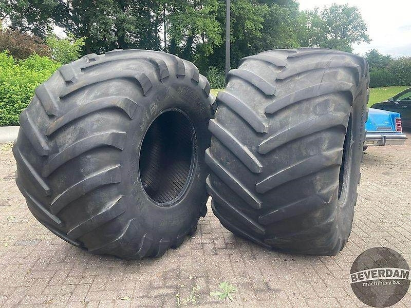 Michelin MEGA BIB 1050/50R32 - Rehv - Põllutööseade: pilt 1 Michelin MEGA BIB 1050/50R32 - Rehv - Põllutööseade: pilt 1