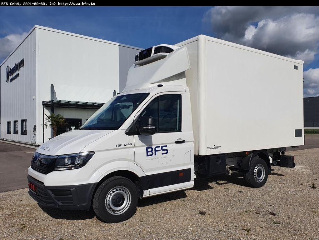 MAN TGE 3.140 4x2 F SB Bi-Temp Kühlkoffer, Carrier P MAN TGE 3.140 4x2 F SB Bi-Temp Kühlkoffer, Carrier P - Tarbesõiduk külmik: pilt 1 MAN TGE 3.140 4x2 F SB Bi-Temp Kühlkoffer, Carrier P MAN TGE 3.140 4x2 F SB Bi-Temp Kühlkoffer, Carrier P - Tarbesõiduk külmik: pilt 1