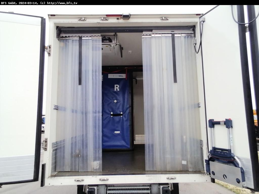 MAN TGE 3.140 4x2 F SB Bi-Temp Kühlkoffer, Carrier P MAN TGE 3.140 4x2 F SB Bi-Temp Kühlkoffer, Carrier P - Tarbesõiduk külmik: pilt 2 MAN TGE 3.140 4x2 F SB Bi-Temp Kühlkoffer, Carrier P MAN TGE 3.140 4x2 F SB Bi-Temp Kühlkoffer, Carrier P - Tarbesõiduk külmik: pilt 2